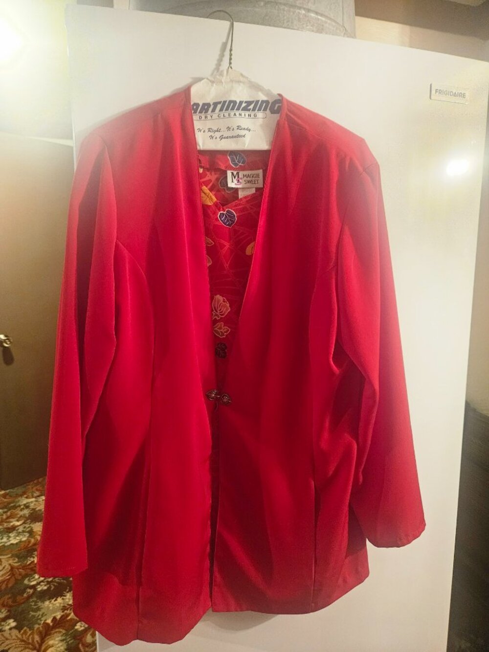 Maggie Sweet Red Blazer and Tank Top - Size Large